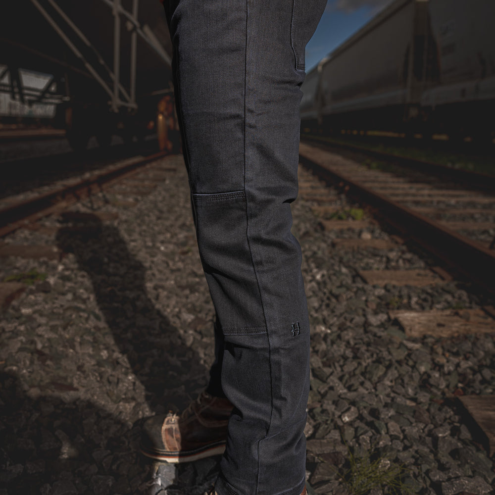 
                  
                    FX-1 Slim Flex Jeans Blackout
                  
                