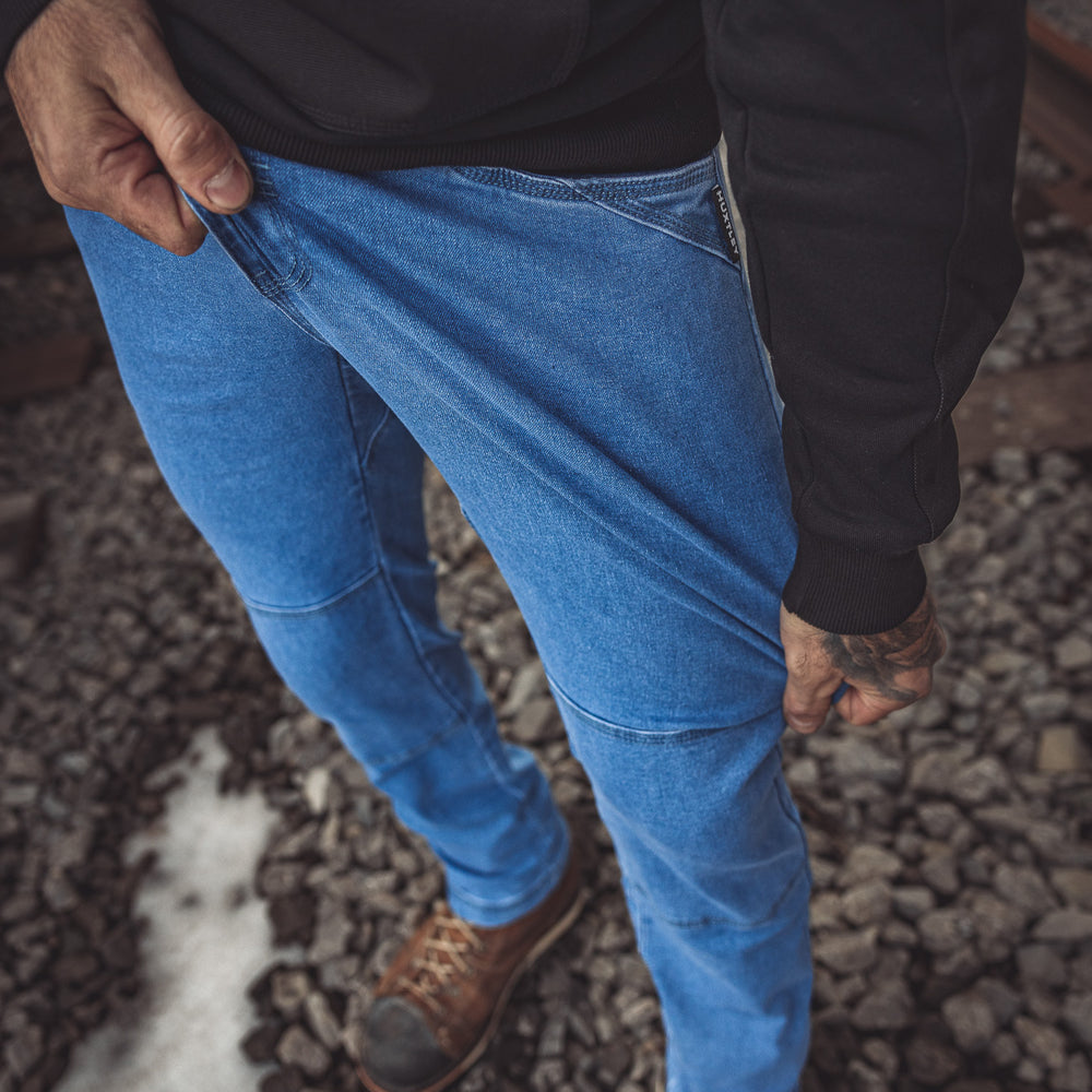 
                  
                    FX-1 Flex Jeans Classic Blue
                  
                