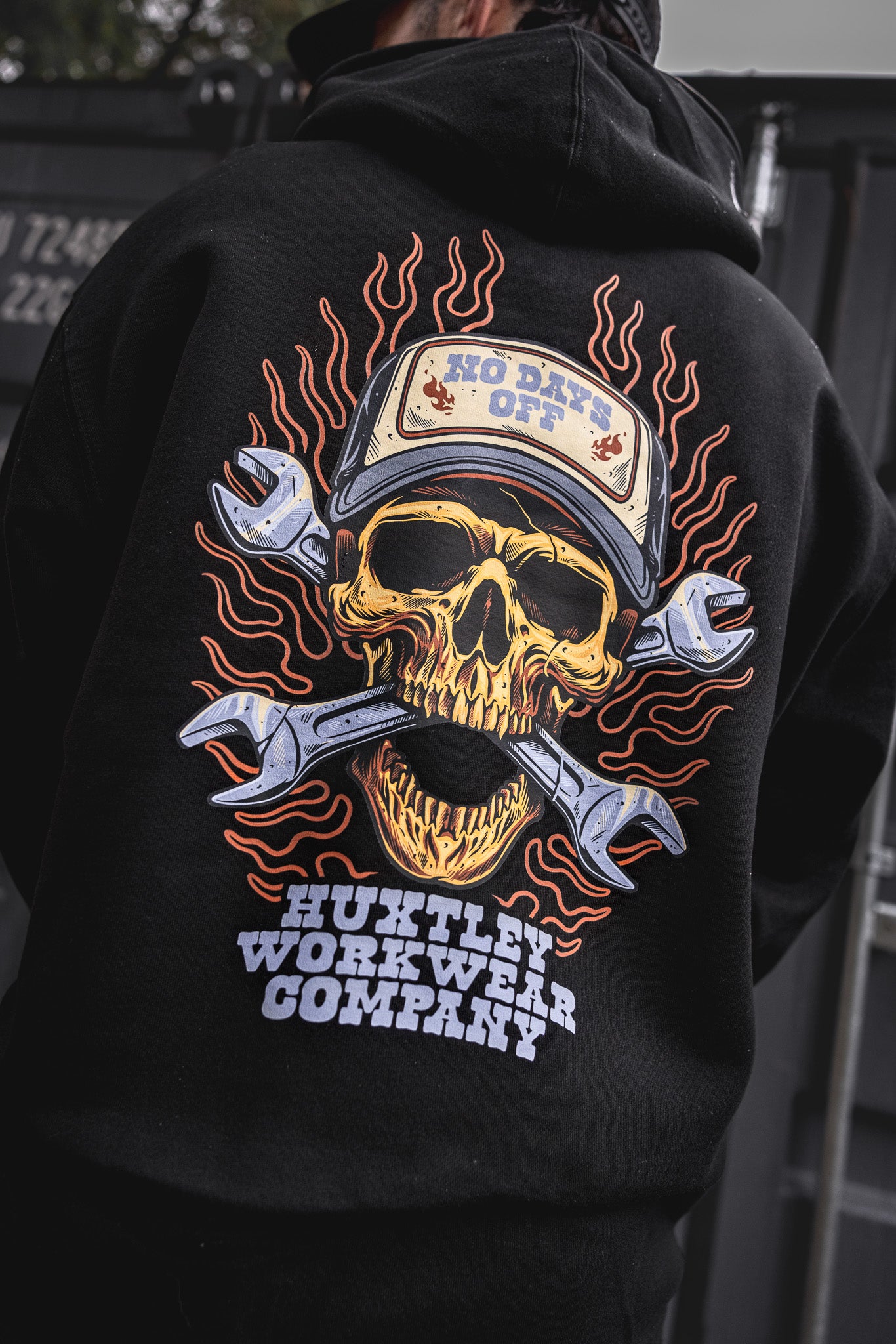 
                  
                    HX-717 Heavyweight Hoodie "No Days Off"
                  
                