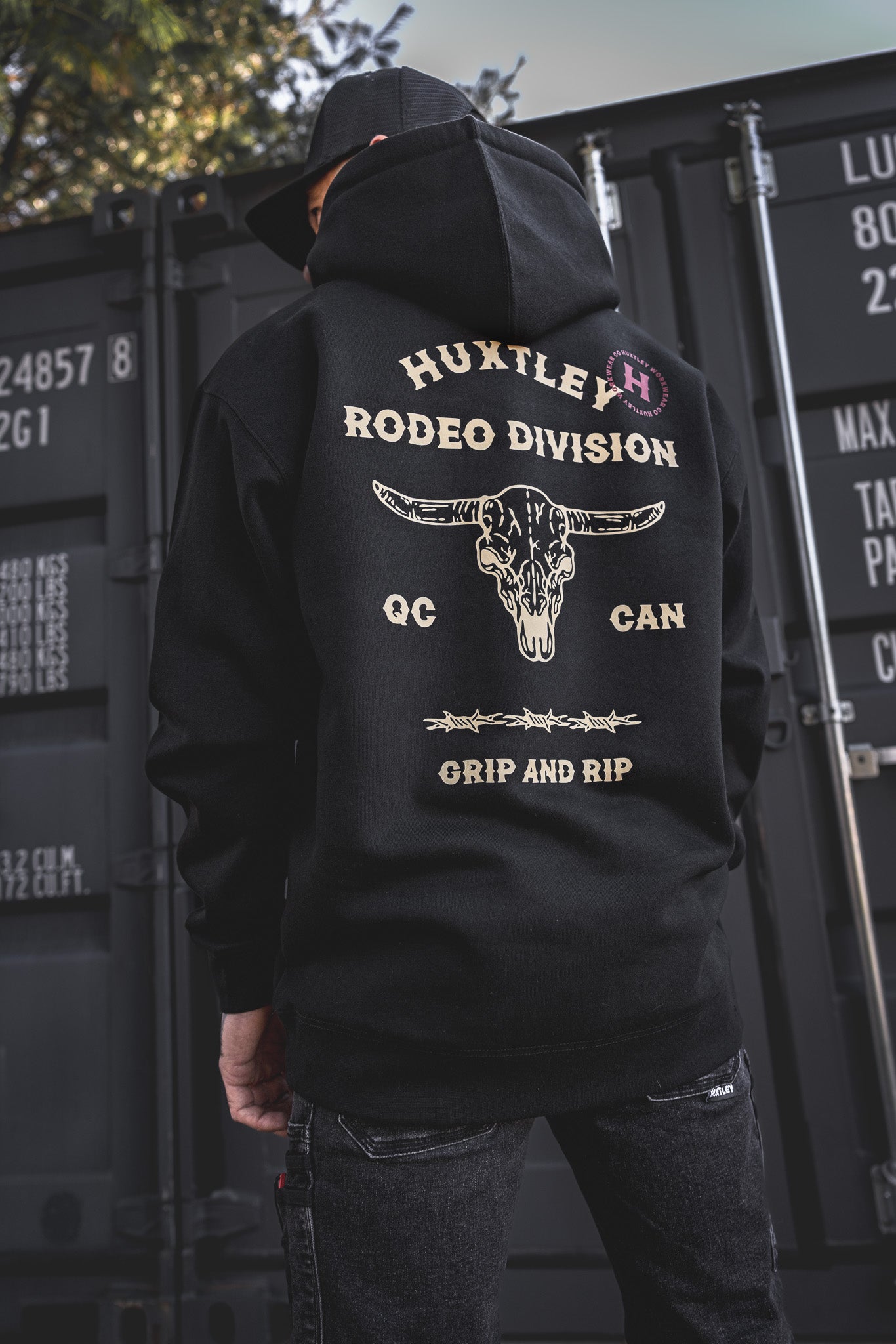 
                  
                    HX-717 Heavyweight Hoodie "Rodeo Division" Black/ Sand
                  
                