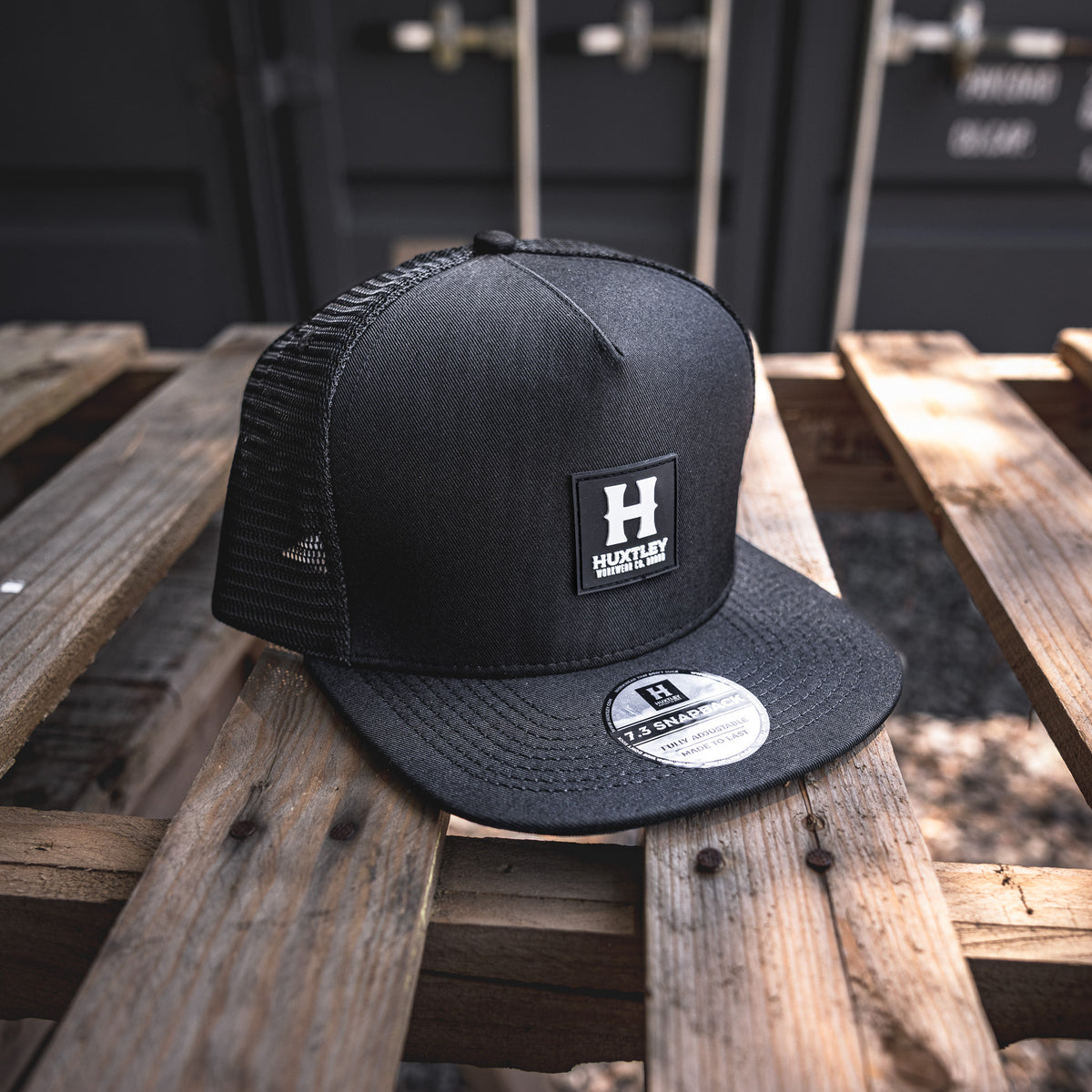 
                  
                    HS-37 Classic Flat Bill Snapback Black
                  
                