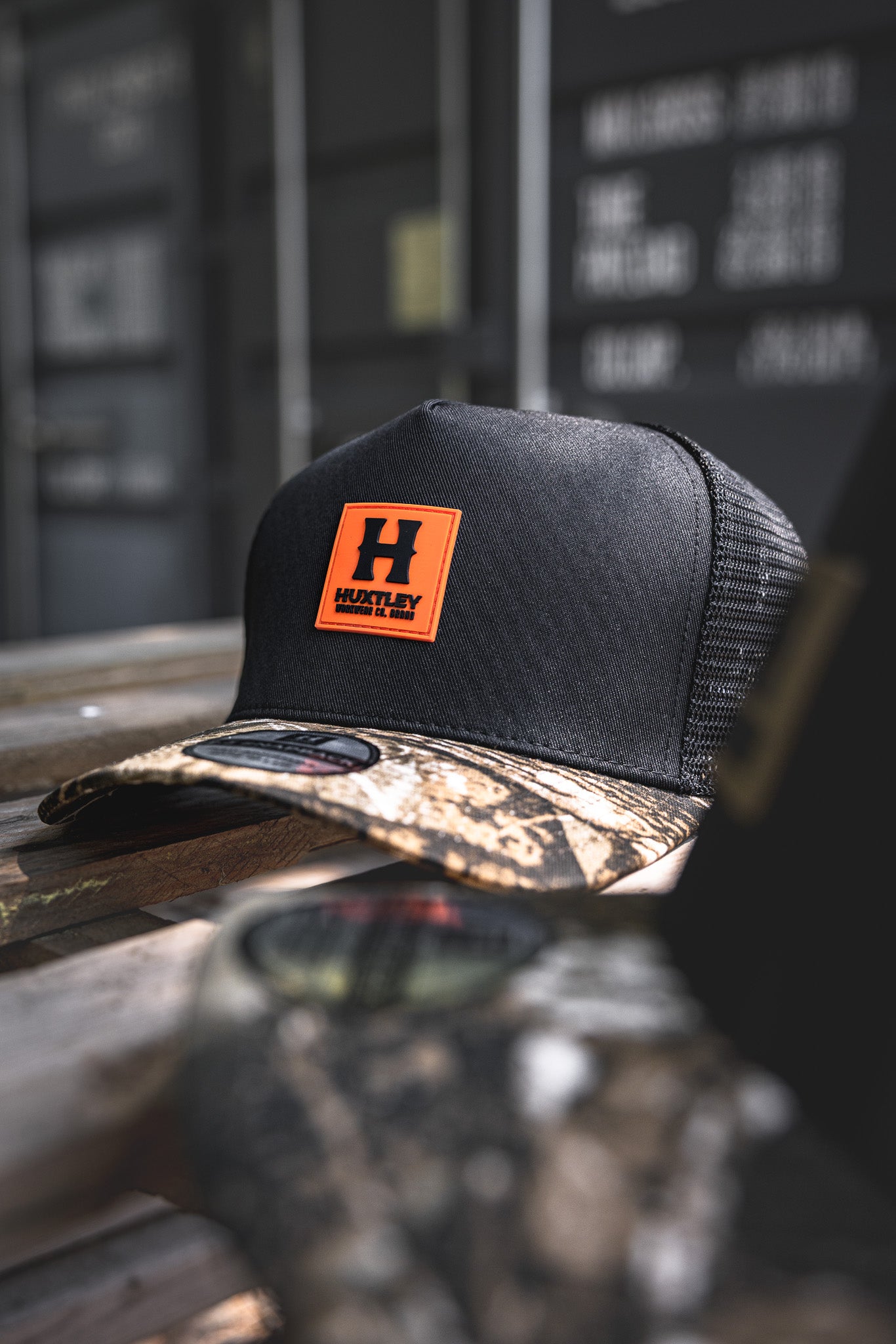 
                  
                    HS-73 Classic Snapback Black/ Hunter Camo/ Neon Orange
                  
                