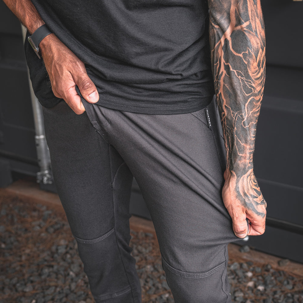 
                  
                    FX-1 Slim All Day Pants Gunmetal
                  
                