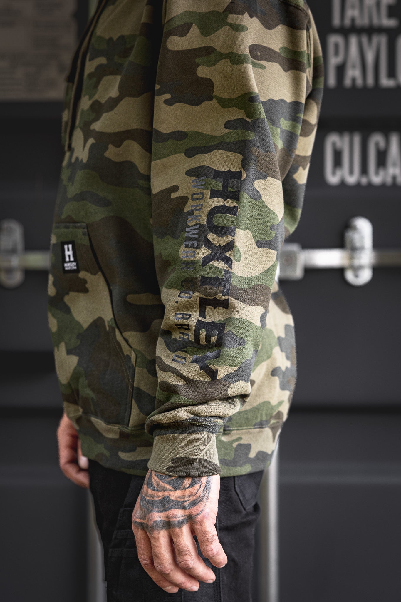 
                  
                    HX-717 Heavyweight Hoodie Woodland Camo
                  
                