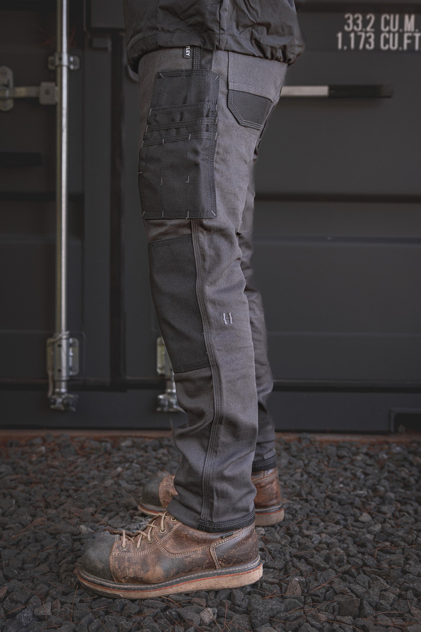 
                  
                    FX-1 Slim Pro Pants Gunmetal
                  
                