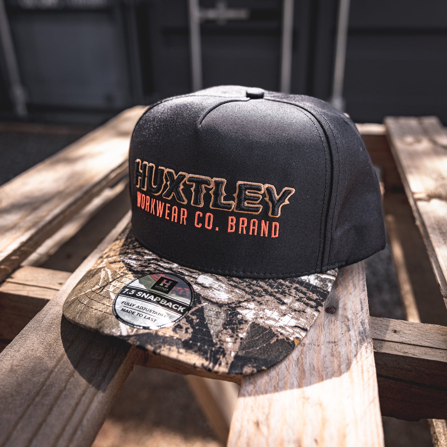 
                  
                    HS-73 "Workwear Co. Brand" Snapback Black/ Hunter Camo/ Sawdust
                  
                