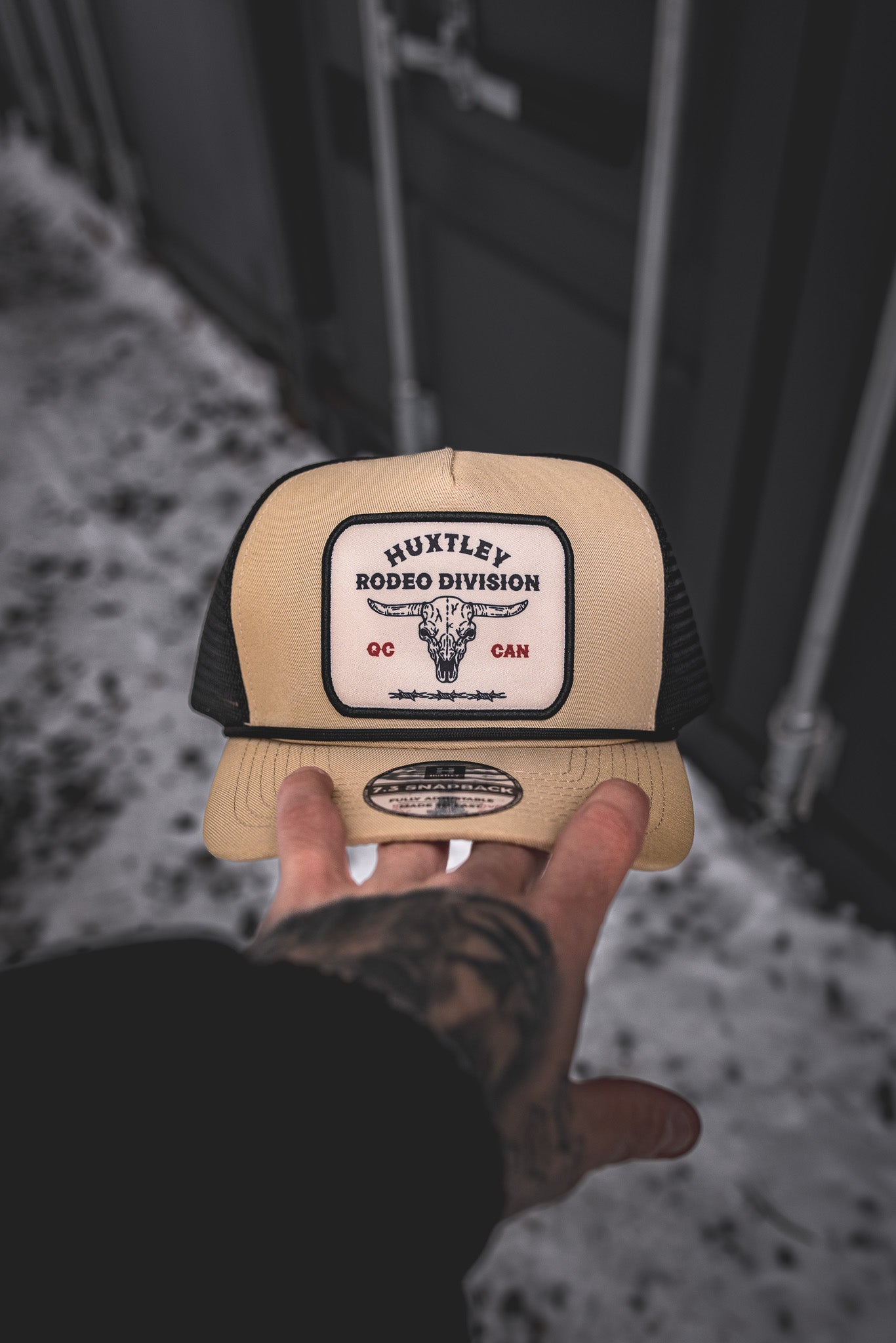 
                  
                    "Rodeo Division" Snapback Sand/ Black
                  
                