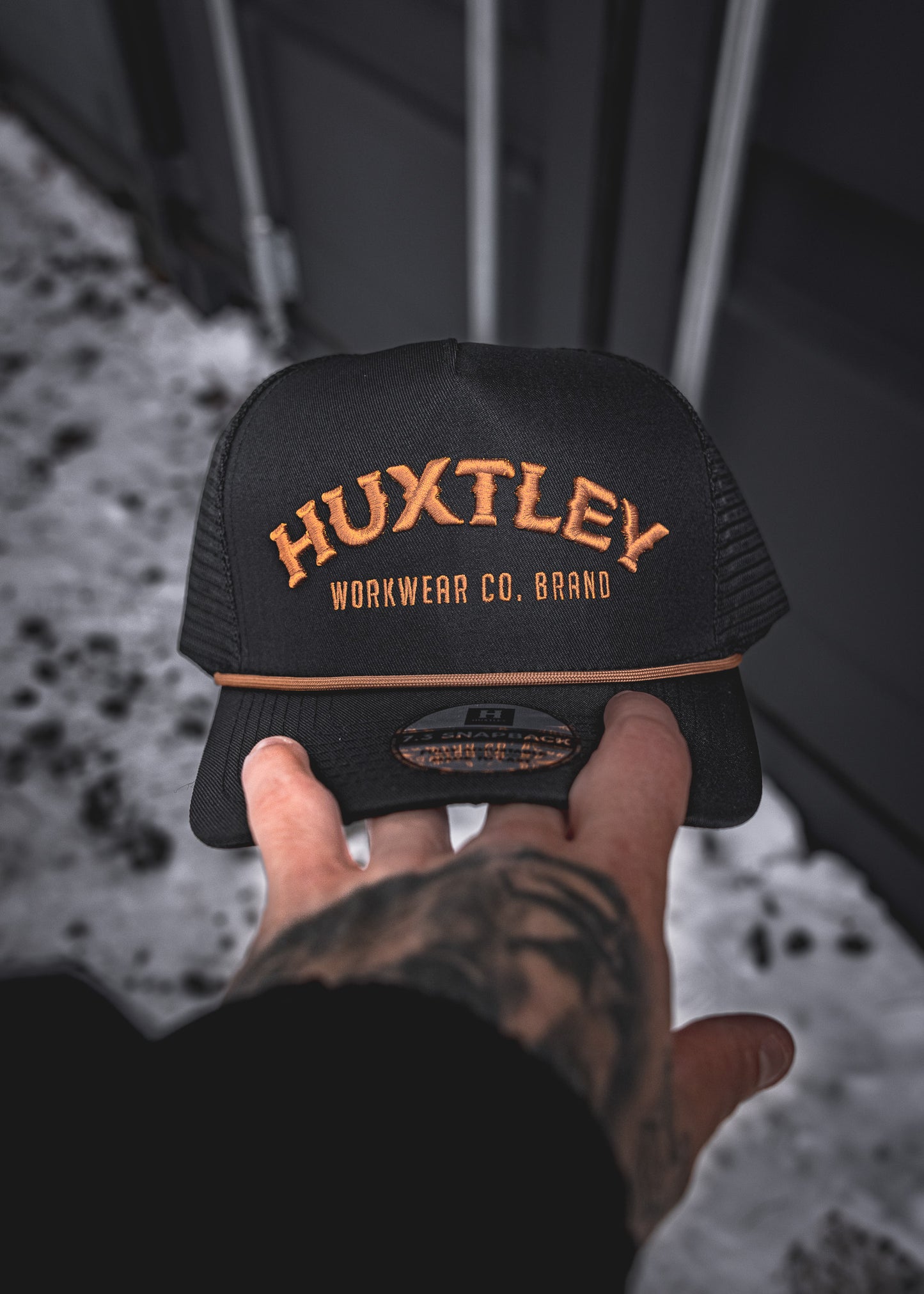 
                  
                    "Deadcenter" Snapback Black/ Whiskey
                  
                