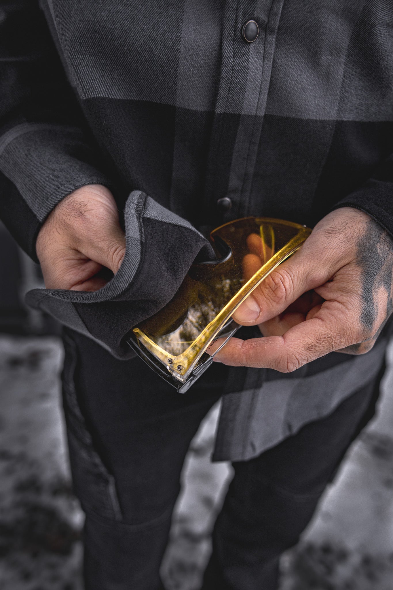 
                  
                    HD-57 Flex Flannel Charcoal/ Black
                  
                