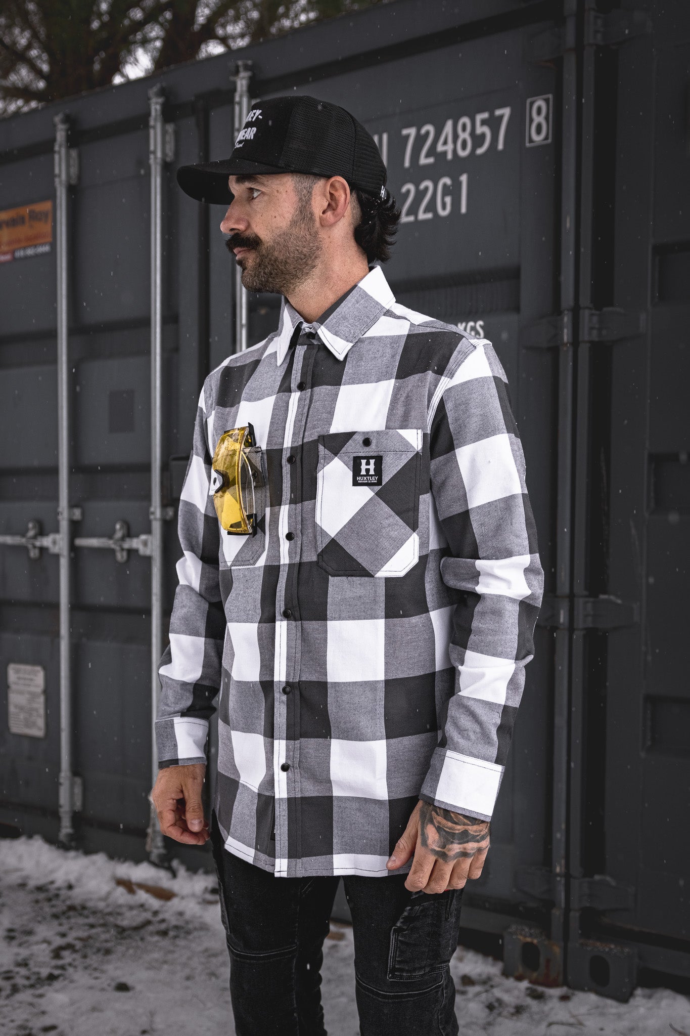 
                  
                    HD-57 Flex Flannel White/ Charcoal
                  
                