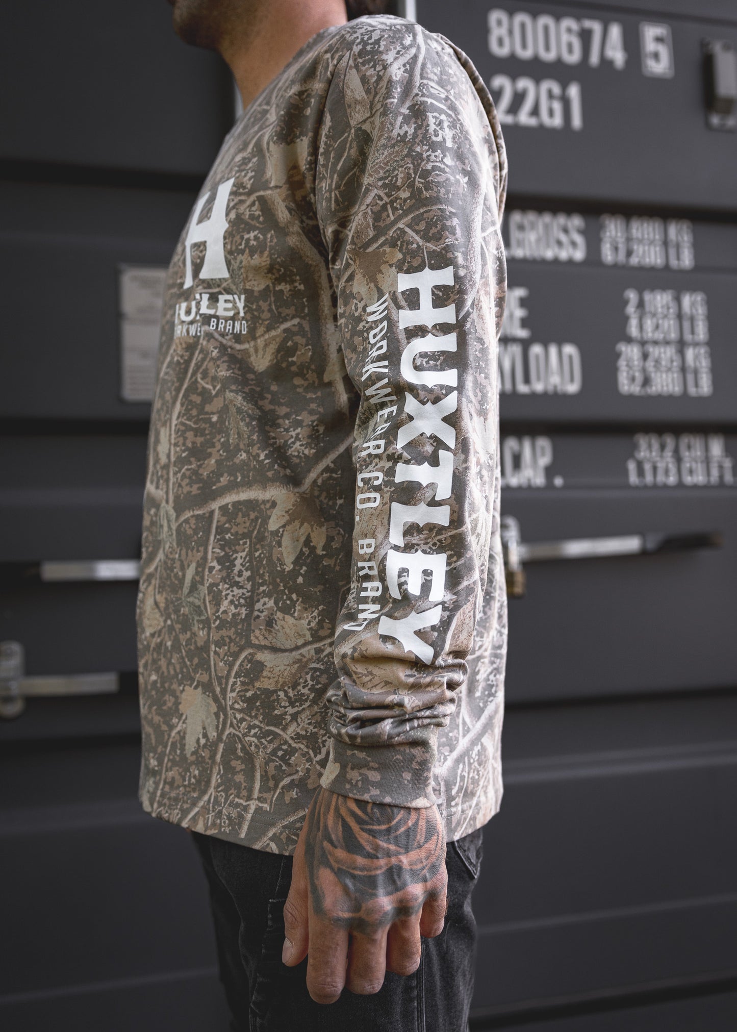 
                  
                    HX-226 "Full Print" L/S Tee Deadwood Camo/ White
                  
                