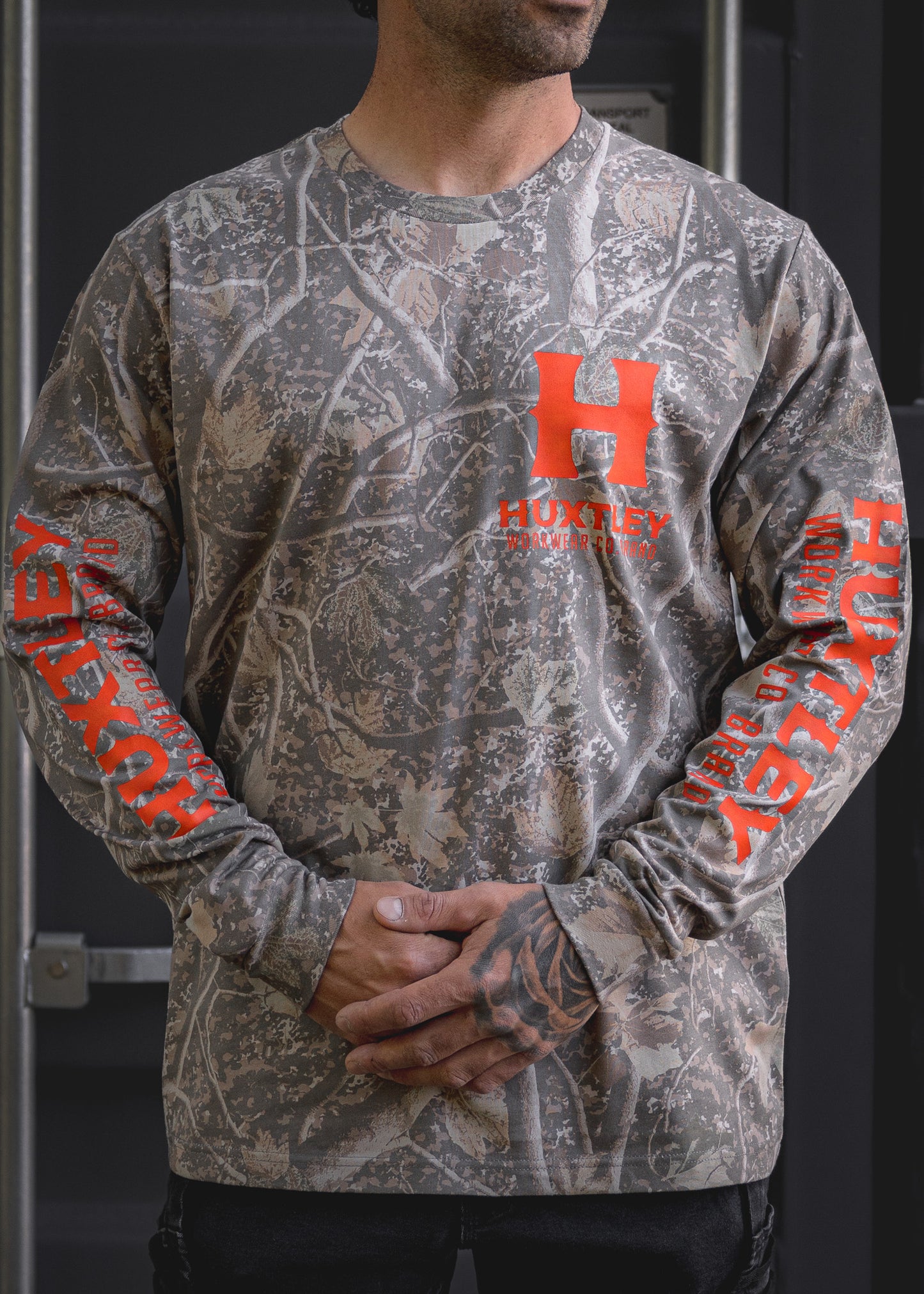 
                  
                    HX-226 "Full Print" L/S Tee Deadwood Camo/ Neon Orange
                  
                