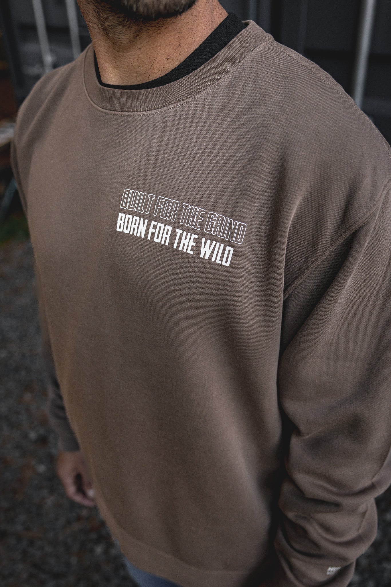 
                  
                    HX-593 "Built for the grind - Born for the wild" Crewneck
                  
                
