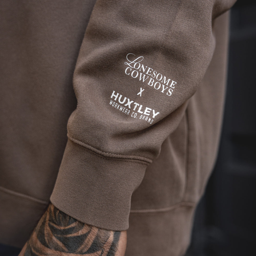 
                  
                    HX-593 "Built for the grind - Born for the wild" Crewneck
                  
                