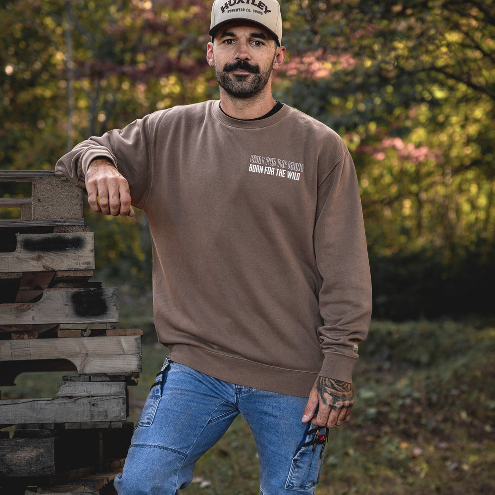 
                  
                    HX-593 "Built for the grind - Born for the wild" Crewneck
                  
                