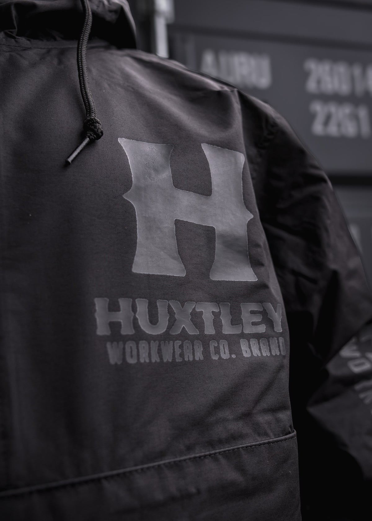 
                  
                    AK-245 Anorak "Full Print" Blackout
                  
                