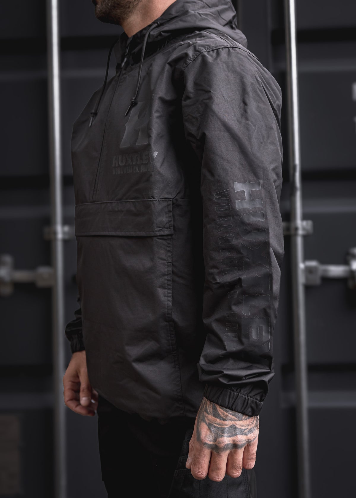 
                  
                    AK-245 Anorak "Full Print" Blackout
                  
                